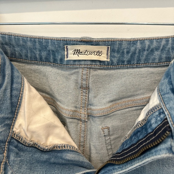 BOGO Madewell Curvy Perfect Vintage Jean with raw hem - Picture 2 of 10